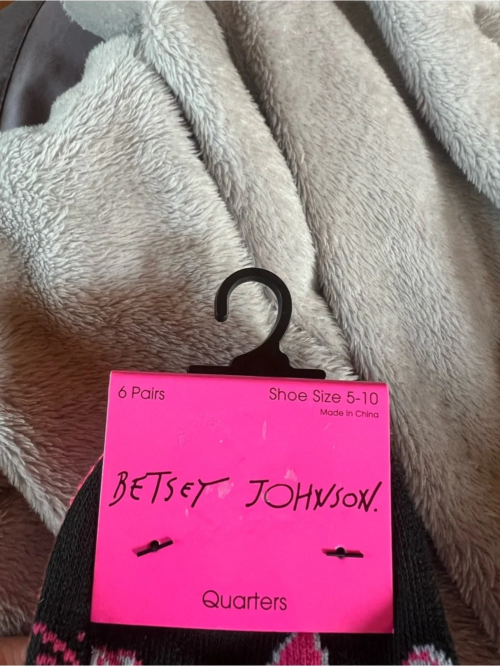 Betsey Johnson 6 Pairs Shoe Size 5-10 Quarter Socks, new